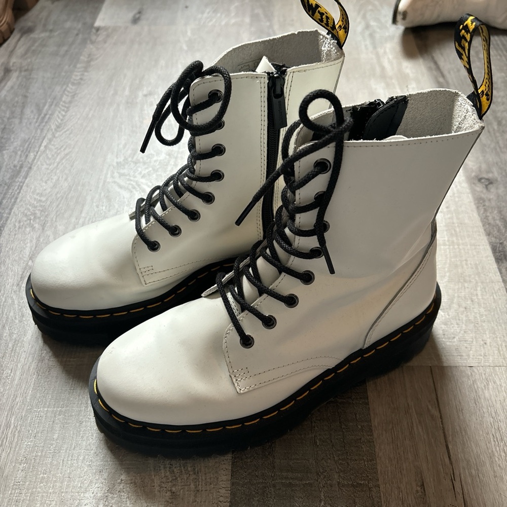 Platform Doc Martens
